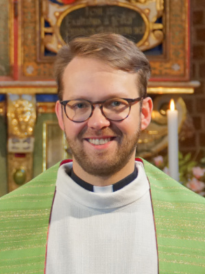 Ksiadz Karol Dlugosz